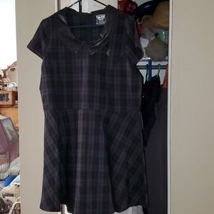 Short sleeved skater dress